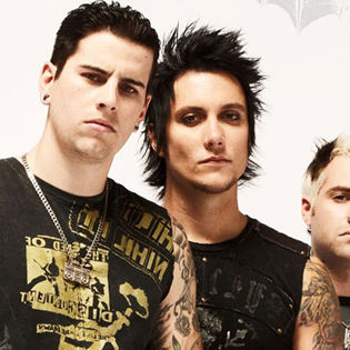 Avenged Sevenfold Facebook Cover - Celebrity